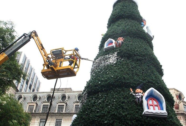 Céu com muitas nuvens marca véspera de Natal nesta sexta-feira (24)
