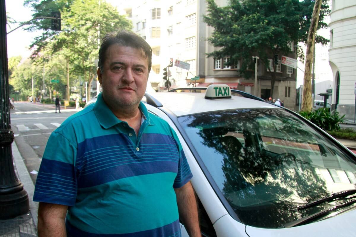 Segundo o taxista Edson
Marcelino, que trabalha em um ponto na avenida Doutor Vieira de Carvalho, a via ainda é subutilizada.
— A ideia é boa, mas não vejo ninguém andar
nessa ciclovia. Os entregadores quando vêm trabalhar para cá utilizam a
calçada, e o pior, eles vêm na contramão. A gente não mata porque Deus ajuda