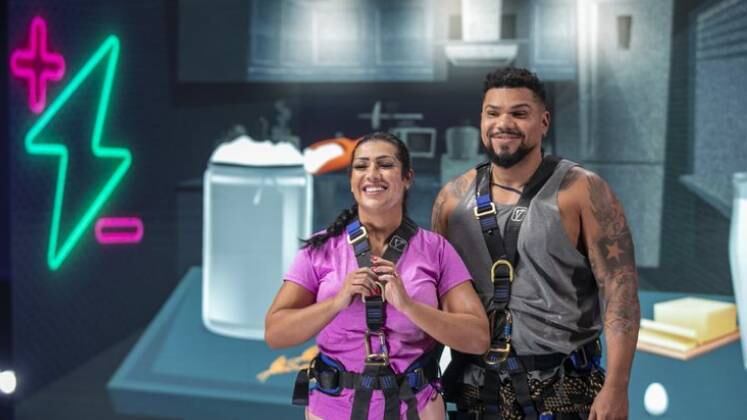 Naldo Benny
Cantor
42 anos
Mora no Rio de Janeiro (RJ)
Ellen Cardoso
Influenciadora digital
40 anos
Mora no Rio de Janeiro (RJ)