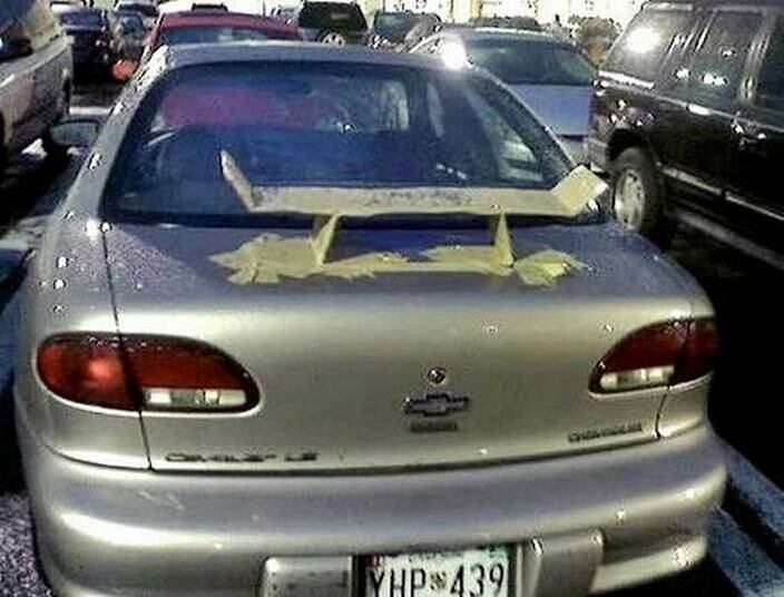 Na verdade, este outro de papelão merece a taça...