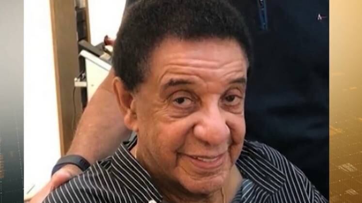 Um homem com mais de 50 anos está tentando provar na Justiça que é filho de Agnaldo Timóteo. A informação foi confirmada pelo advogado contratado pela família. Além disso, a casa do cantor, localizada na Barra da Tijuca (RJ), foi novamente invadida. O criminoso teria usado as chaves da residência para entrar no local. O Cidade Alerta acompanhou as novidades; entenda