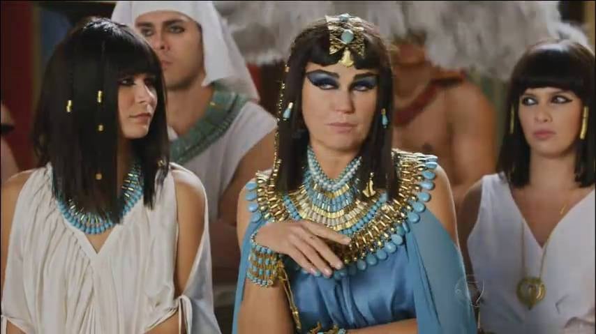 E fez a egípcia!

+ 20 fotos resumem como foi a estreia da Xuxa na Record

> Acesse o R7 Play e assista na íntegra a todos os programas da Record! Clique e experimente de graça!
