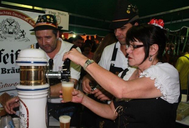 Conhecida com “Bélgica Brasileira”, Nova Lima, também na Grande BH, é a escolha ideal para os amantes de cerveja. Na cidade, a 21 km da capital, o visitante pode conhecer as fábricas, degustar as bebidas artesanais e ainda levar algumas para casa