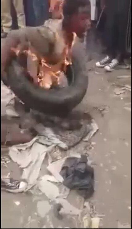 Na internet, foram postados diversos vídeos e fotos das vítimas, que foram, em sua maioria, feridas por ataques de facão e queimadas por gasolina. As imagens são fortes