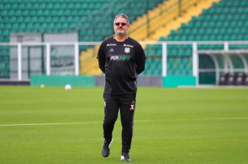 Rogério Micale não teve sucesso à frente do Figueirense, seu último clube ainda em 2018. Em 12 jogos, o treinador somou apenas uma vitória, cinco empates e seis derrotas.