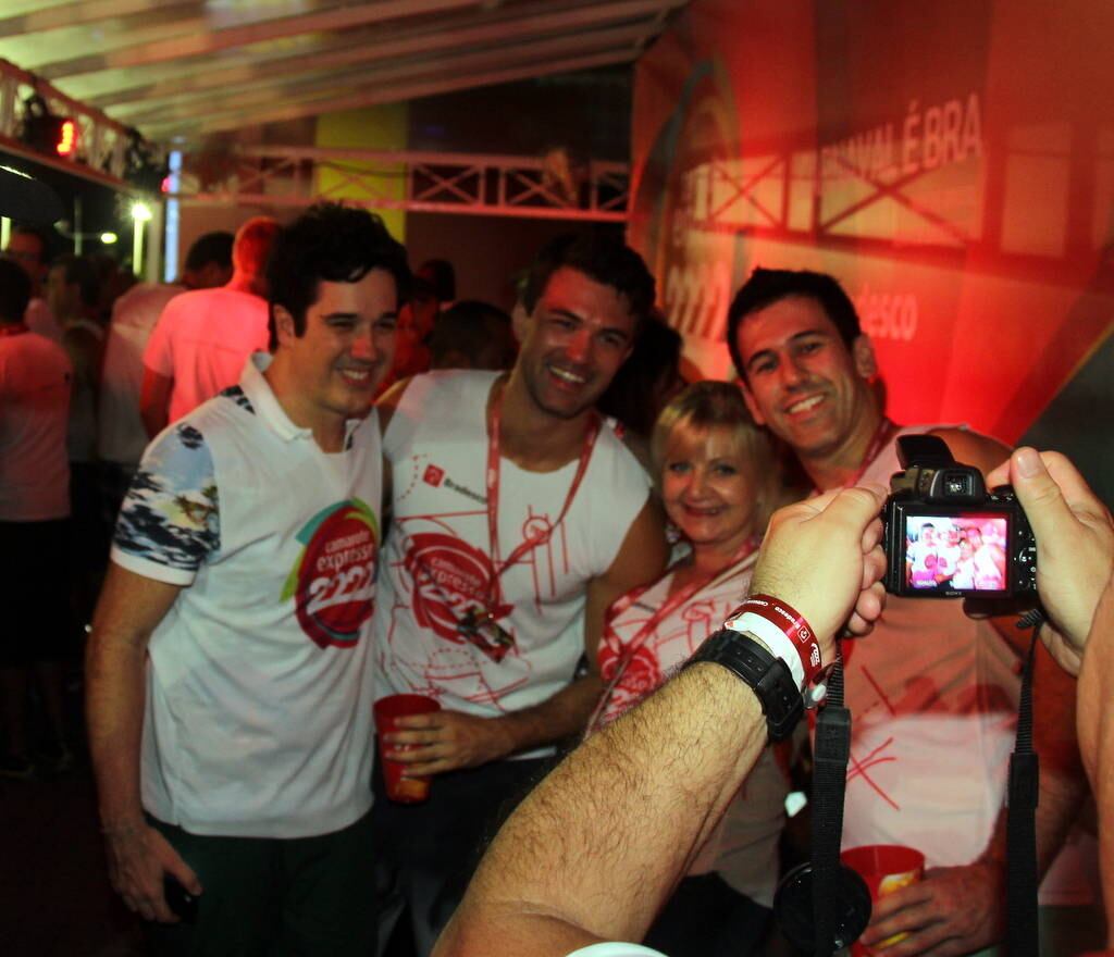 Rogério Flausino foi assediado no camarote