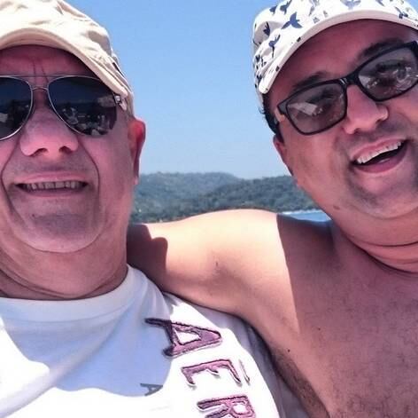 Marcelo Rezende e Geraldo Luís, apresentadores da Record, estão passando as férias juntos. Eles aproveitaram o período de recesso para viajar de navio pelo Brasil