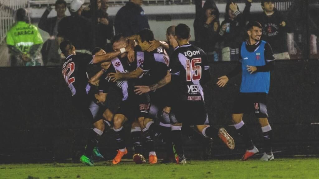 13º Vasco - 24 pontos
Chances de Libertadores - 1%
Chances de rebaixamento - 19%