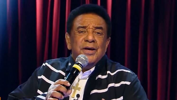 Nos últimos dias, um homem afirmou ser filho legítimo de Agnaldo Timóteo. Segundo informações, ele contou que a mãe teve envolvimento com o cantor, mas que ela o abandonou na maternidade. O advogado Sidnei Lobo Pedroso, inventariante e tutor da filha adotiva do cantor, revela que ele o suposto filho é da região de Nova Iguaçu (RJ) e pode ter mais de 50 anos