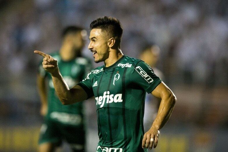 Outra motivação do
time santista é acabar com a invencibilidade de cinco jogos do Palmeiras na temporada