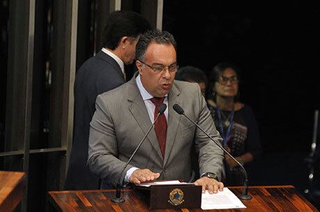 André Vargas entregou defesa