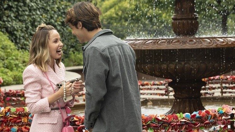 A Fonte do Amor Eterno também foi uma das paradas da viagem. Milhares de cadeados são colocados por casais apaixonados diariamente. Mirela e Gustavo aproveitaram o momento no local, mas a influenciadora digital não deixou de colocar um cadeado para Erick também