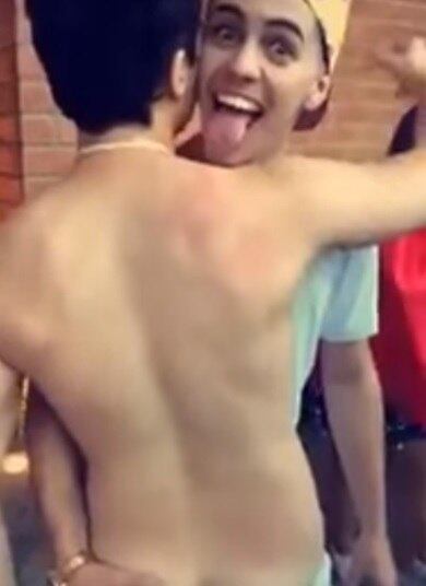 Biel e o amigo no vídeo polêmico