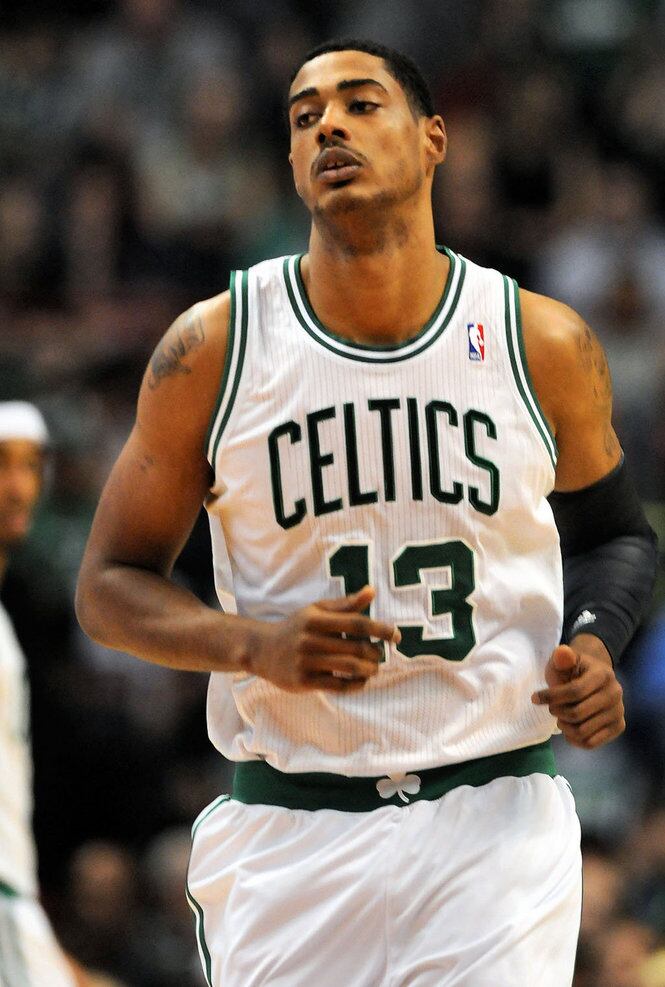 ex-pivô da NBA e do Brasílai, Fab Melo foi encontrado morto em casa no último sábado (11)