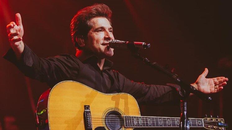 Daniel descobre que está com nome sujo 

Após descobrir que seu nome estava sujo devido a uma compra que nem realizou, o cantor está processando uma marca conhecida de produtos de beleza. O nome dele foi colocado no cadastro de inadimplentes dessa loja pelo valor de R$ 146. Agora, o cantor exige uma indenização de R$ 50 mil, por danos morais