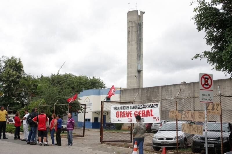 Após bloquear rodovia, grupo foi para unidade da Fundação Casa