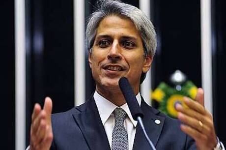 Molon vai pedir CPI para investigar denúncia contra Abin