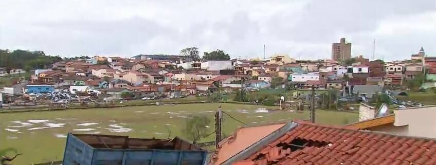 Segundo o meteorologista Willians Bini, o tornado acontece quando há um contraste grande de temperatura. 

— O Sul e o Sudeste são as regiões mais propícias porque você tem o choque de massas de ar frio, de origem polar, e aquele ar mais úmido, mais quente que muitas vezes predomina sobre a região mais central do País

