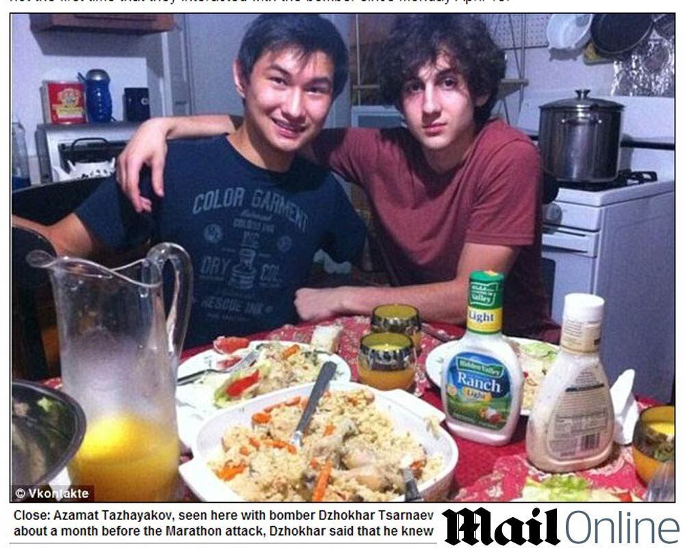 Os três jovens eram amigos ou conhecidos dos irmãos tchetchenos Tamerlan e Dzhokhar Tsarnaev, identificados como os supostos autores das explosões. Na imagem, Dzhokhar aparece ao lado de Tazhayakov
