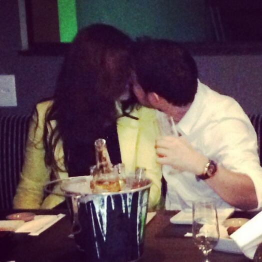 A irmã de Alexandre Pato, recentemente, postou uma foto em que aparece beijando o namorado, o que provocou ciúme no craque