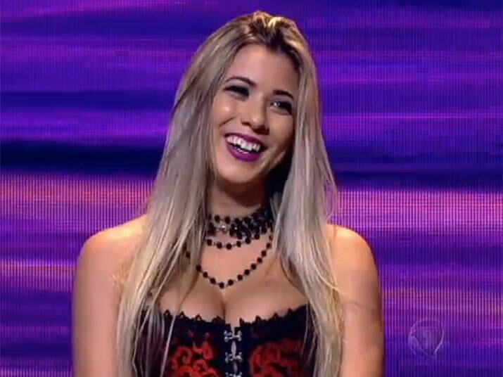 A mulherada tem sido um colírio para os olhos de quem acompanha o Me Leva Contigo. Além de estarem produzidas, as candidatas a um encontro ainda costumam caprichar na criatividade ao usar looks decotados. Foi o caso de Natalia, que até desconcentrou Rafael Cortez

+ Noiva há oito anos, Juju Salimeni conta como foi conquistada pelo amado

+ Uau! Eliedson dança Lepo-Lepo no palco e fatura encontro em resort

+ Fogo! Mesmo após performance pirotécnica, Diego vai para casa sozinho
