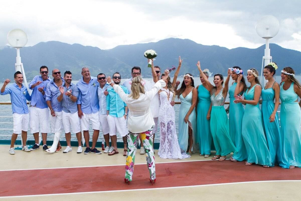 Filho de Susana Vieira se casa em cruzeiro de música eletrônica