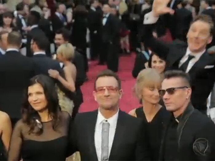 O vídeo que foi parar na internet mostra
o momento em que ele observa o grupo e depois dá o bote, ou melhor, o pulo