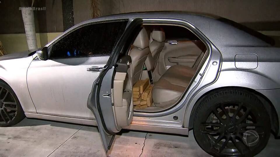 Carro usado para transportar a droga vinda do Paraguai