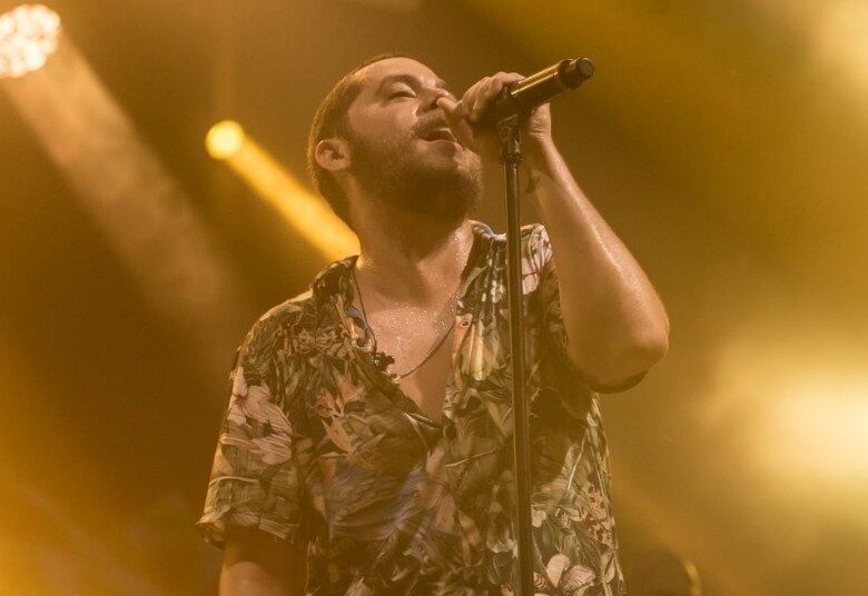 A Banda Jammil
agitou o camarote com a mistura de ritmos e clássicos que embalam o Carnaval de
Salvador há mais de uma década.