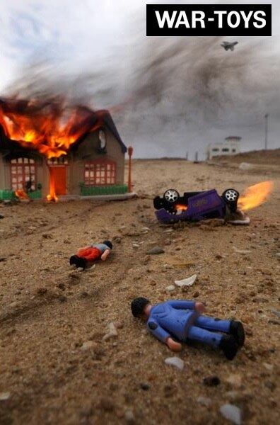 O trabalho começou com os garotos da Escola Preparatória Al Fakhura, assistidos pelo campo de refugiados Jabaliya. Esses meninos tinham vivenciado muita violência

 
