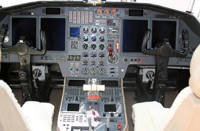 As propostas de compra começaram a ser recebidas na última quarta-feira (4) e podem ser recebidas até um dia antes do início do leilão, às 18h. Se você quiser conhecer o jato de perto, é possível agendar uma visita até esta terça-feira (17). O horário de visitação vai das 9h às 12h e das 13h às 16h