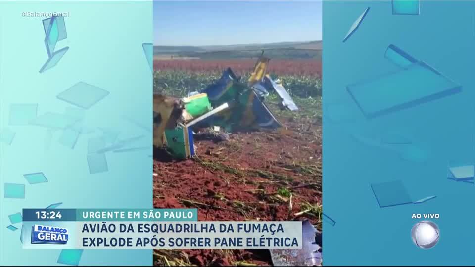 Avião da Esquadrilha da Fumaça cai durante treinamento no interior de São Paulo