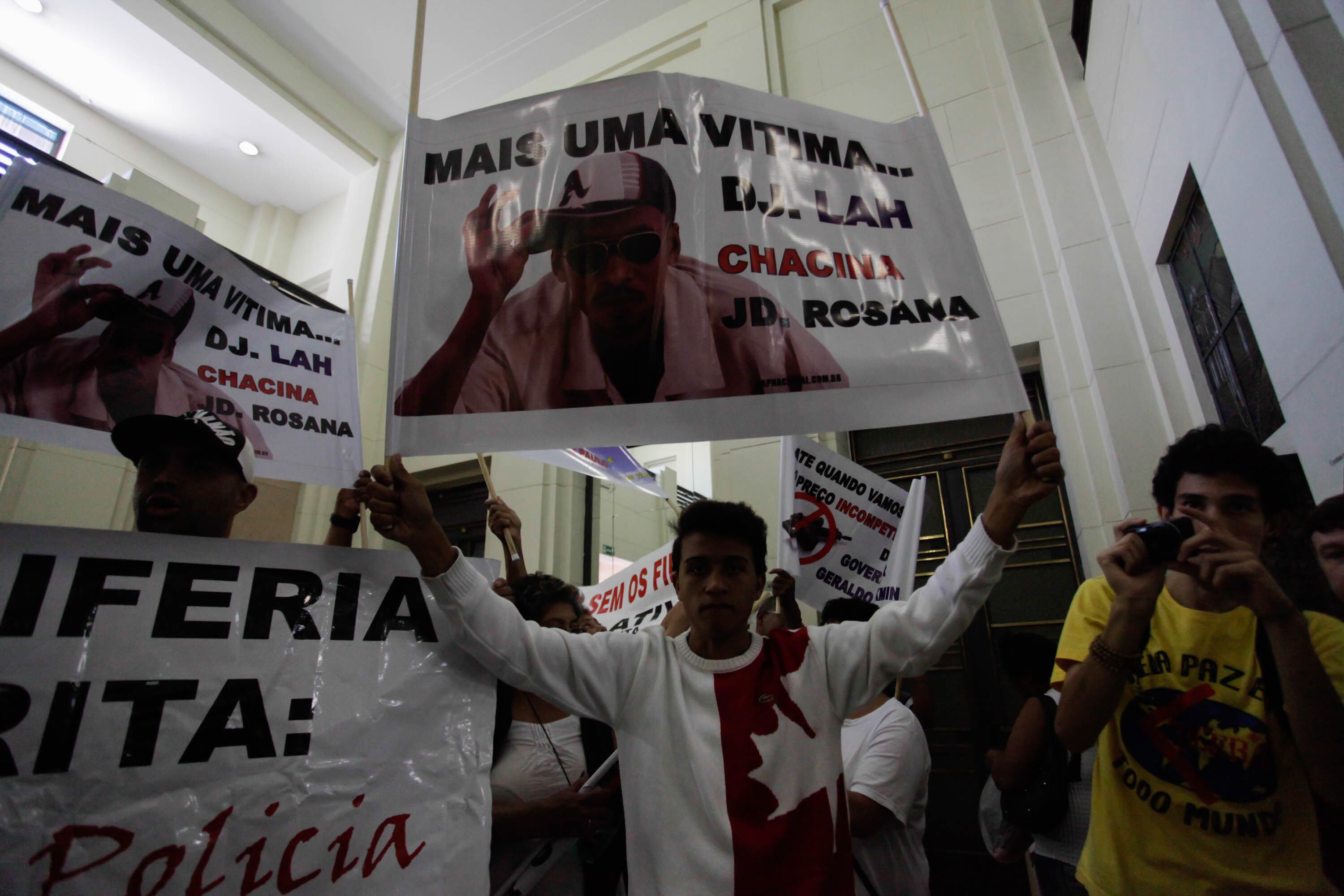 Grupo ocupou hall do prédio onde funciona a SSP