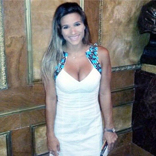 Depois de anos sendo considerada a ‘chorona’ do esporte, Jade se tornou uma das mulheres mais admiradas pelos fãs, muito por conta de sua boa forma adquirida através do ginástica olímpica. Com silicone ou não, a gata mostra que ela deverá ser a rainha dos selfies por muito tempo
