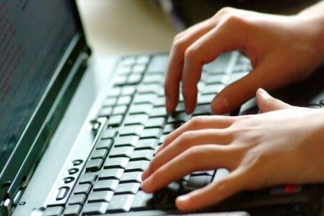 Os pacotes de internet com telefone também pesaram mais no bolso do brasileiro no ano passado. De acordo com o IBGE, o serviço compartilhado ficou 8,28% em 2013. Leia mais