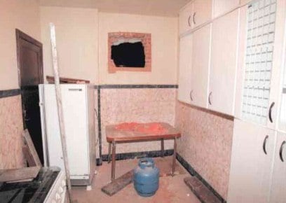 11 de maio de 2004. Usando um buraco na parede, ladrões armados com fuzis e submetralhadoras invadiram a Rodoban Transportes Terrestre e Aéreos, na Lapa e levaram R$9 milhões. Para chegar até a transportadora os bandidos abriram um buraco através do imóvel vizinho, um sobrado alugado na Rua Dom João V.