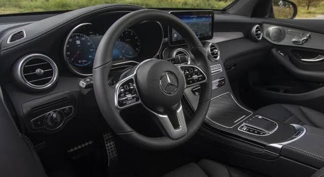 Agora o GLC 300 conta com quadro de instrumentos digital de 12,3”