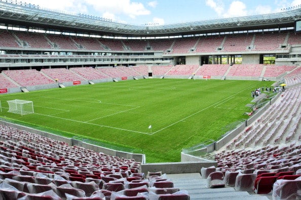 Estádio de Recife enfrentou diversos problemas em seu primeiro teste para valer