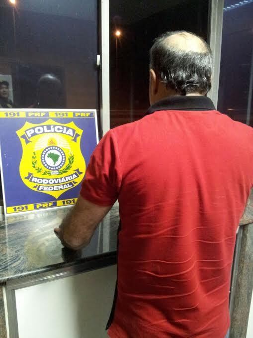 Motorista apresentou aos policiais uma CNH falsa