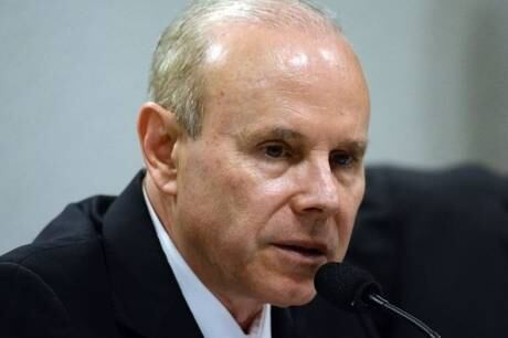 Para ministro, se não houvesse dificuldade da economia internacional, o Brasil teria crescido mais