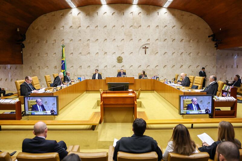 Alexandre de Moraes, Cristiano Zanin, Cármen Lúcia, Luiz Fux e Dias Toffoli seguiram o relator