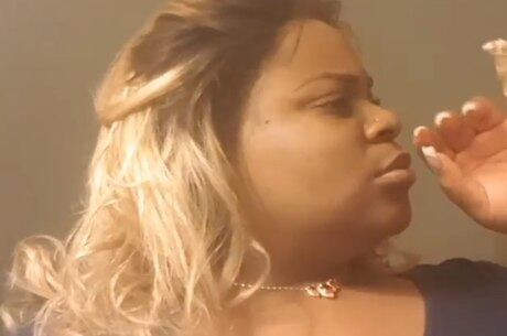 Jojo surge loira e surpreende fãs com novo visual