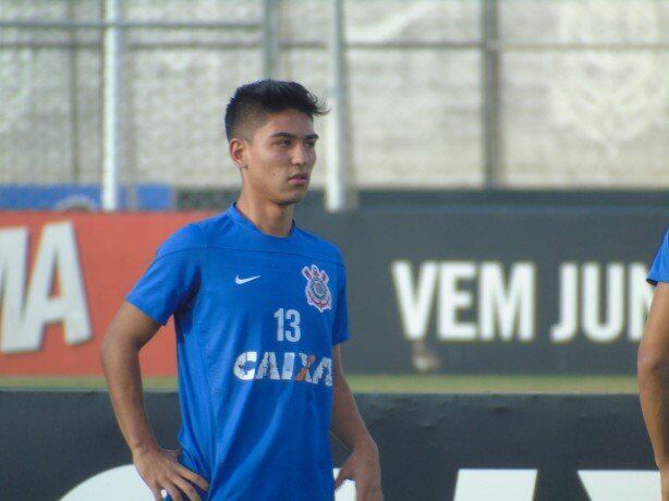 Fabrício Oya (Corinthians)

Atleta considerado muito inteligente, Fabrício Oya tem apenas 17 anos e é um dos destaques da base do Corinthians. O bom futebol do jovem jogador já chamou atenção do Liverpool-ING