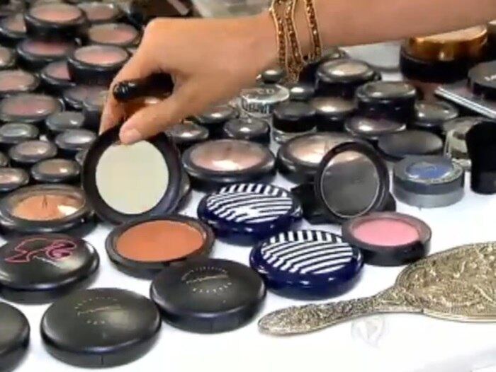 Blush marrom e iluminadores resolvem tudo e ainda dão aquele toque especial

No R7 Play você pode assistir ao Fala Brasil na íntegra! Clique e experimente de graça!
+ Veja dicas de uma maquiadora