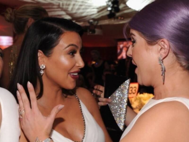 Kelly Osbourne e Kim Kardashian

Apesar de ter um certo preconceito com as patricinhas de Hollywood, Kelly abriu seu coração para Kim 
