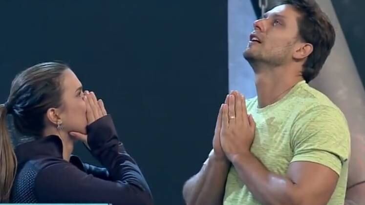 Eliéser Ambrósio se emocionou com a aposta alta que fez em Kamilla Salgado no Power Couple Brasil 4. O competidor não teve medo e investiu R$ 38 mil na companheira e os dois levaram a boa em uma das provas