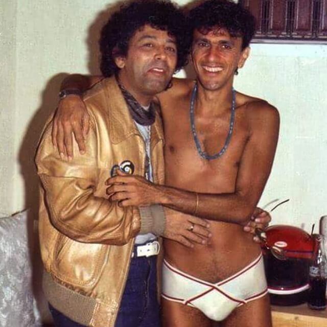 Depois da repercussão da primeira foto, Paula Lavigne publicou a imagem acima, dos anos 80, para provar que o cantor não fez nada inédito na própria vida.

— Só pra vocês verem que Caetano Veloso sempre foi assim: livre. Na foto com seu queridíssimo amigo @edystar
