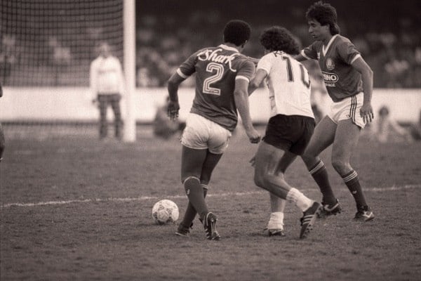 No Campeonato Paulista de 1986, o Palmeiras devolveria a goleada sobre o
rival ao vencer por 5 a 1 o confronto válido pelo segundo turno da competição.
Dias depois, o Palmeiras derrotaria o Corinthians novamente, por 3 a 0, com direito
a gol olímpico do ponta-esquerda Éder Aleixo, na segunda partida da semifinal
do Paulistão