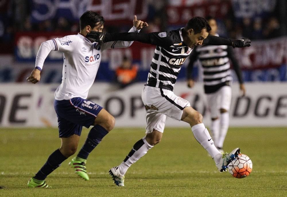 Corinthians empatou com o Nacional e acabou eliminado