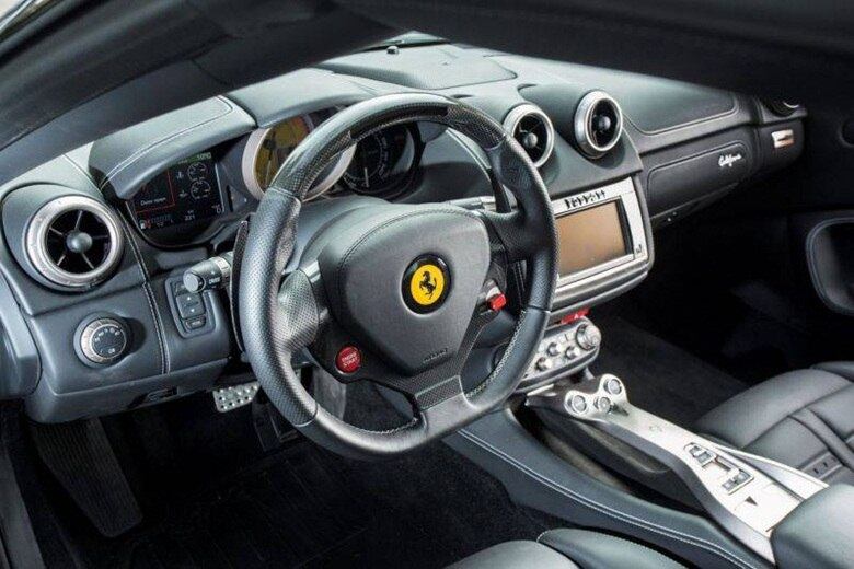 No entanto, a prática acaba atraindo ainda mais interessados nos lotes, o que geralmente causa o efeito contrário, com mais pessoas disputando cada bem